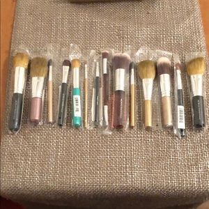 Lot of 14 Bare Escentuals Make Up Brushes